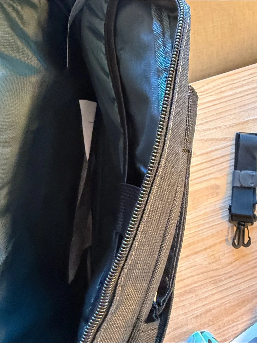 Lenovo 15.5” Laptop Casual Toploader T210